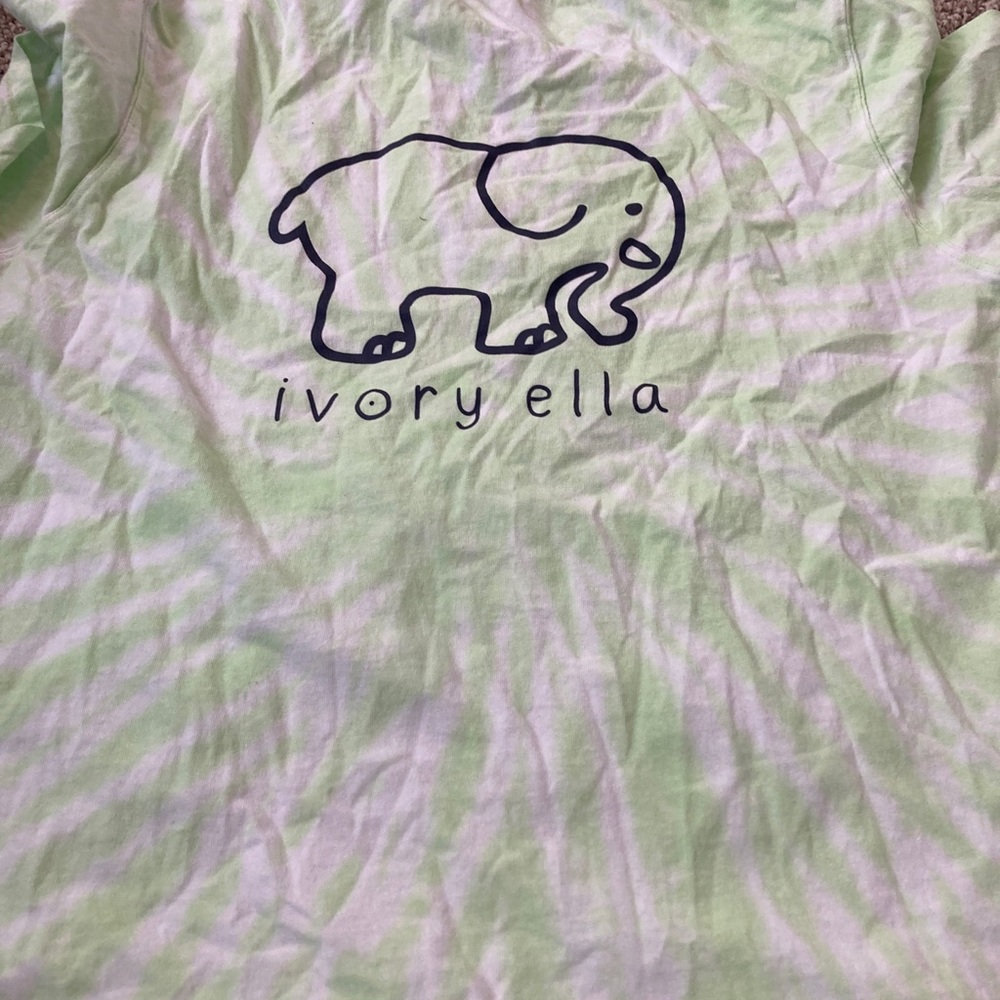 Ivory Ella size xl woman’s shirt.